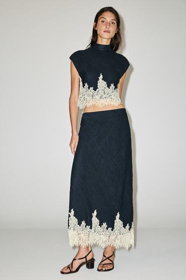 TOP CORTO COMBINADO ENCAJE - Marino / Blanco de Zara - Imagen 0
