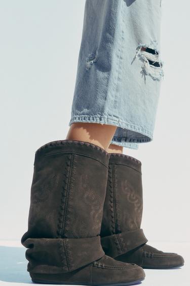 SPLIT SUEDE FLAT ANKLE BOOTS WITH EMBROIDERY - Brown by Zara - Image 2