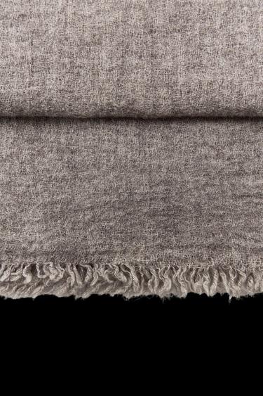 WOOLLEN SCARF WITH FRAYED EDGES - Brown / Taupe by Zara