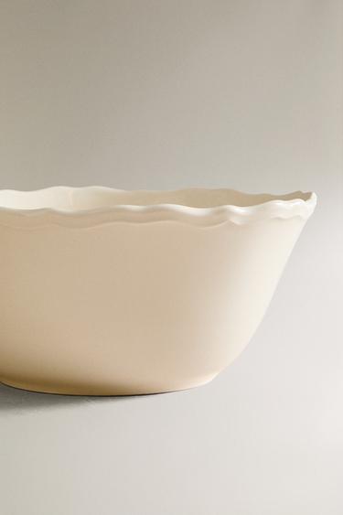 EARTHENWARE SALAD BOWL WITH RAISED-DESIGN EDGE - Ecru by Zara - Image 4