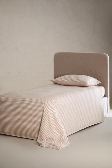 CHILDREN’S GINGHAM CHECK FITTED SHEET - Pink by Zara - Image 1