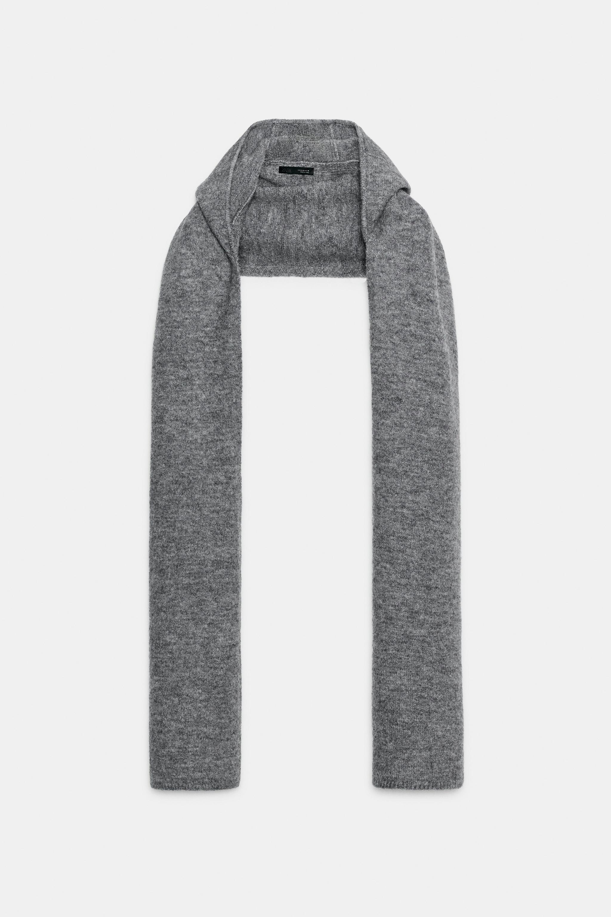 SCARF WITH HOODIE