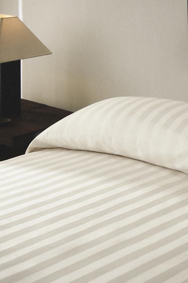 STRIPED SATEEN DUVET COVER (500 THREAD COUNT) - Beige by Zara