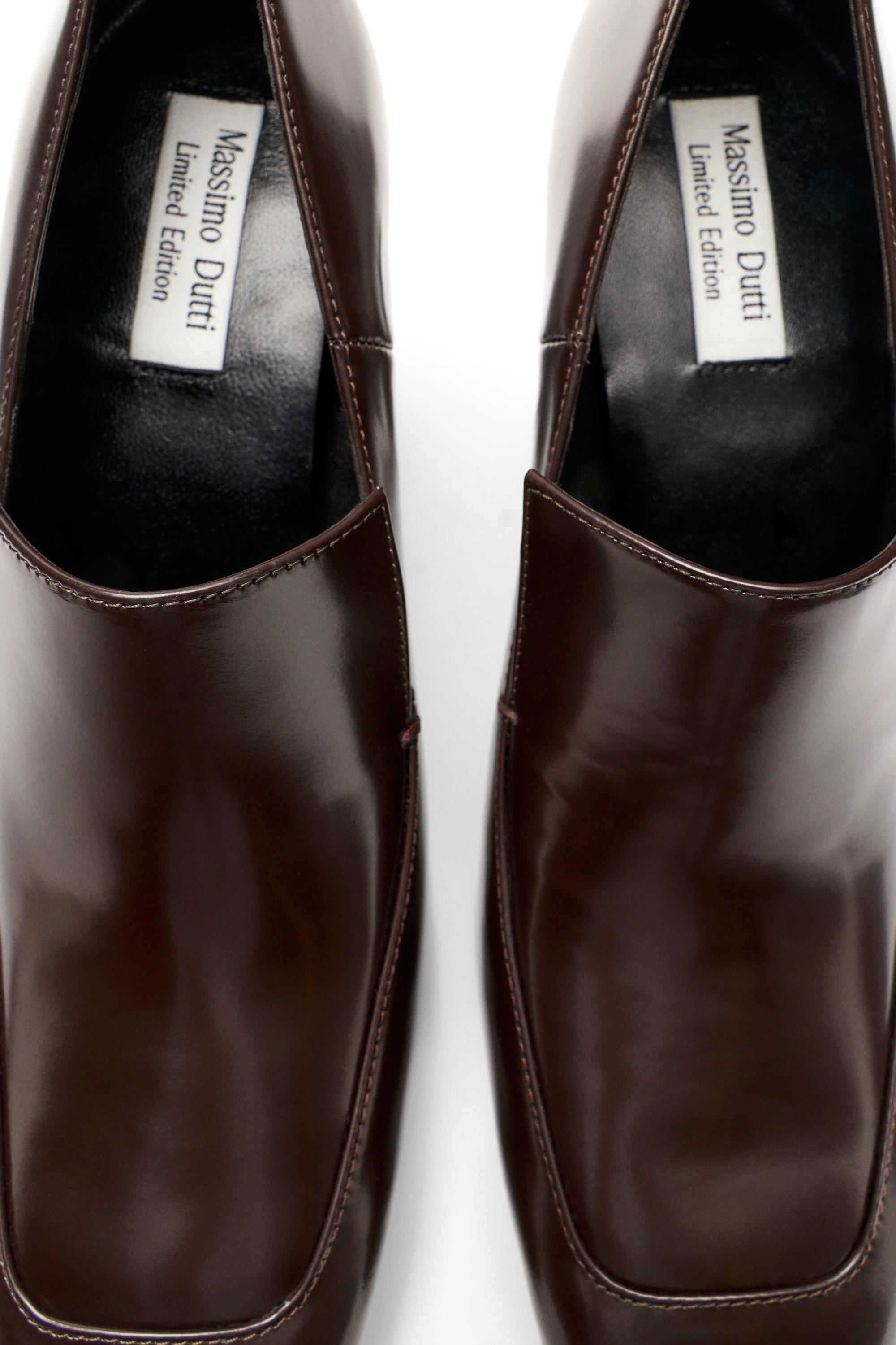 Mocassin à talon en cuir - LIMITED EDITION