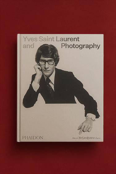 YVES SAINT LAURENT AND PHOTOGRAPHY BOOK (ENGLISH) - White by Zara