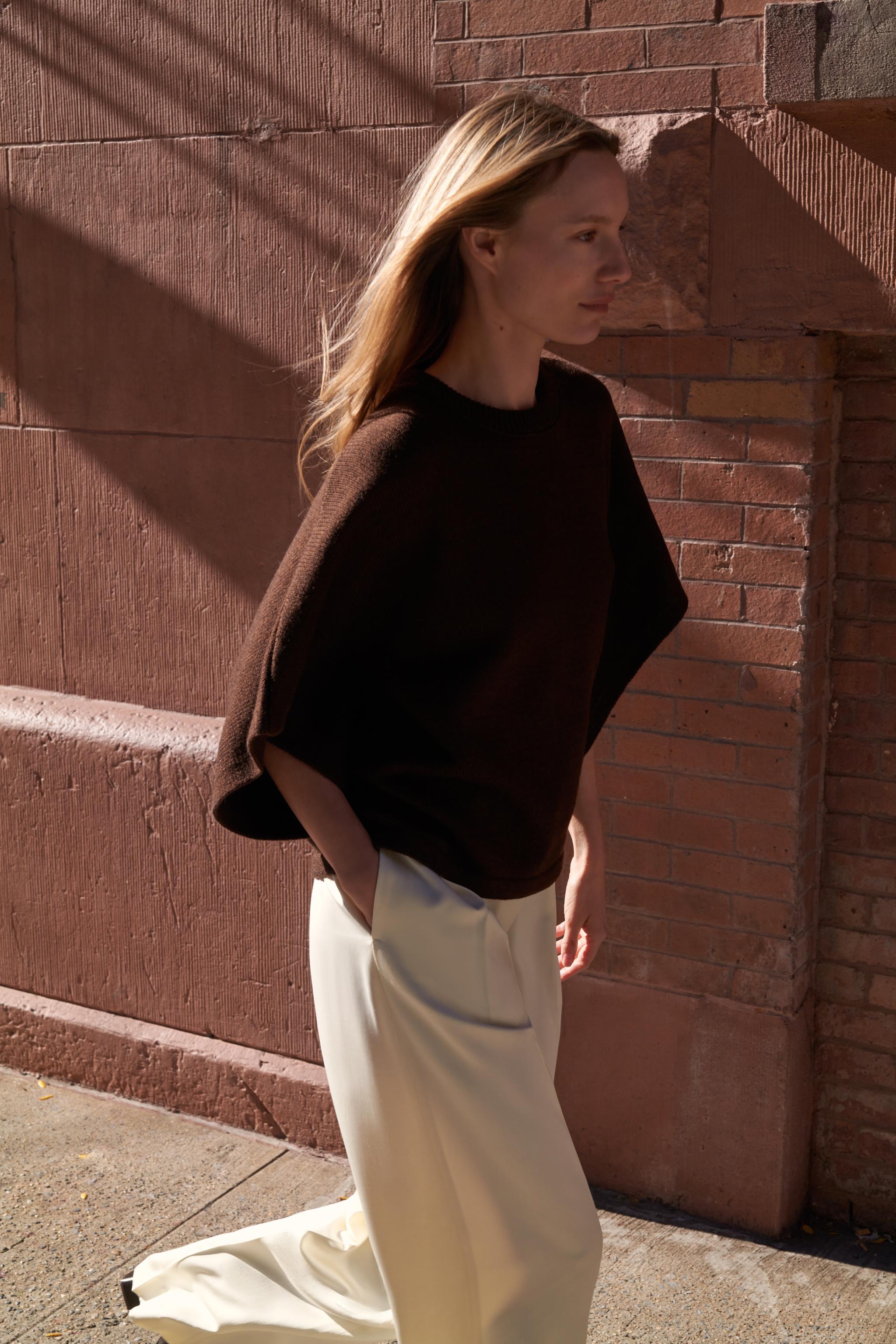 WIDE SLEEVE KNIT JUMPER