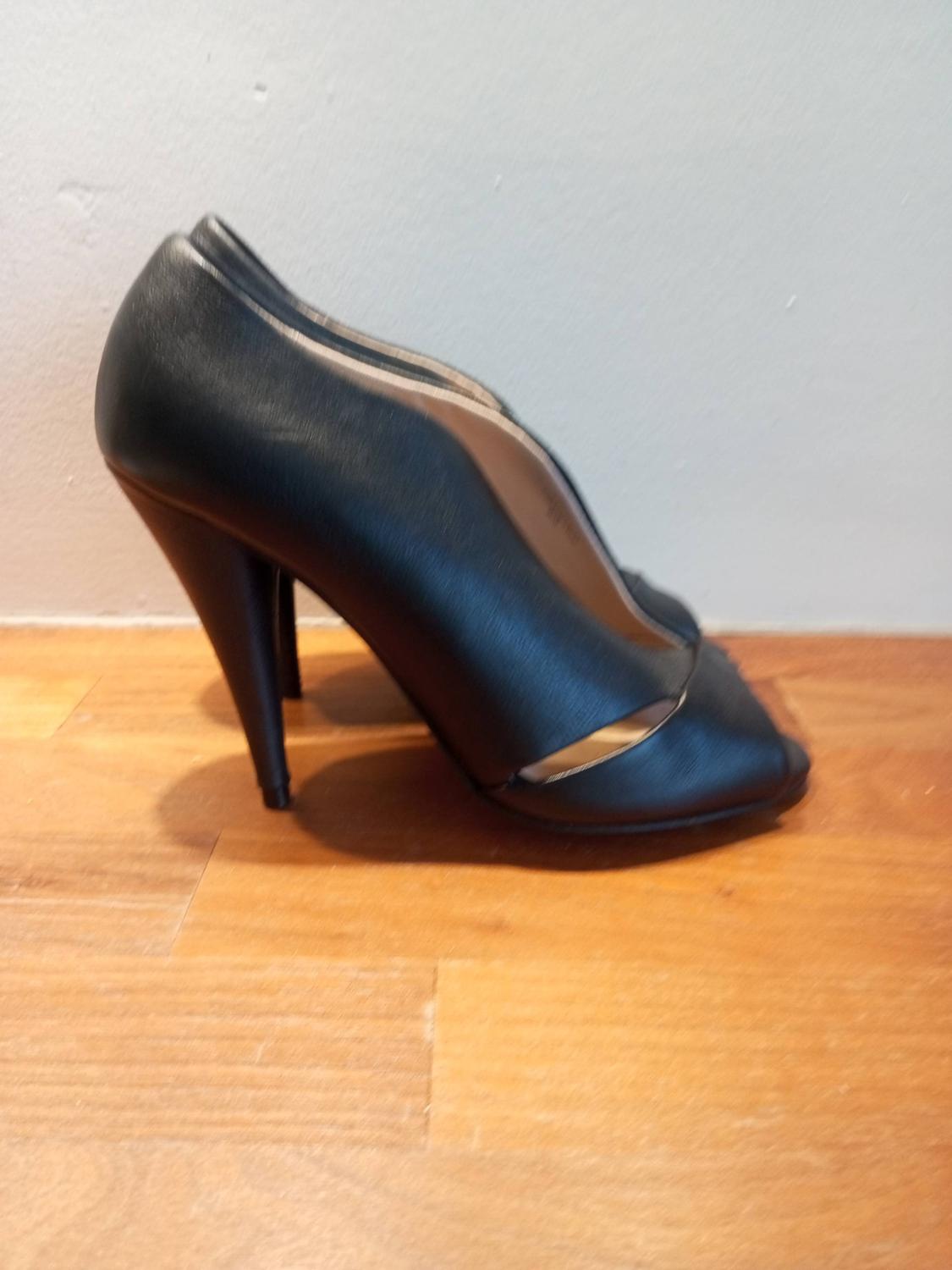 ZAPATOS ABERTURA - Image 3