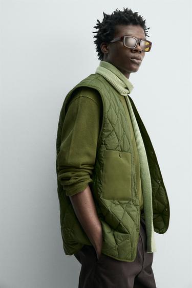 ТЕХНИЧЕСКАЯ ПАРКА С ОТСТЕГИВАЮЩИМСЯ ЖИЛЕТОМ — ХАКИ от Zara