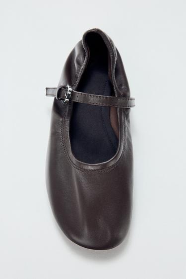 SOFT LEATHER BALLET FLATS - Brown by Zara
