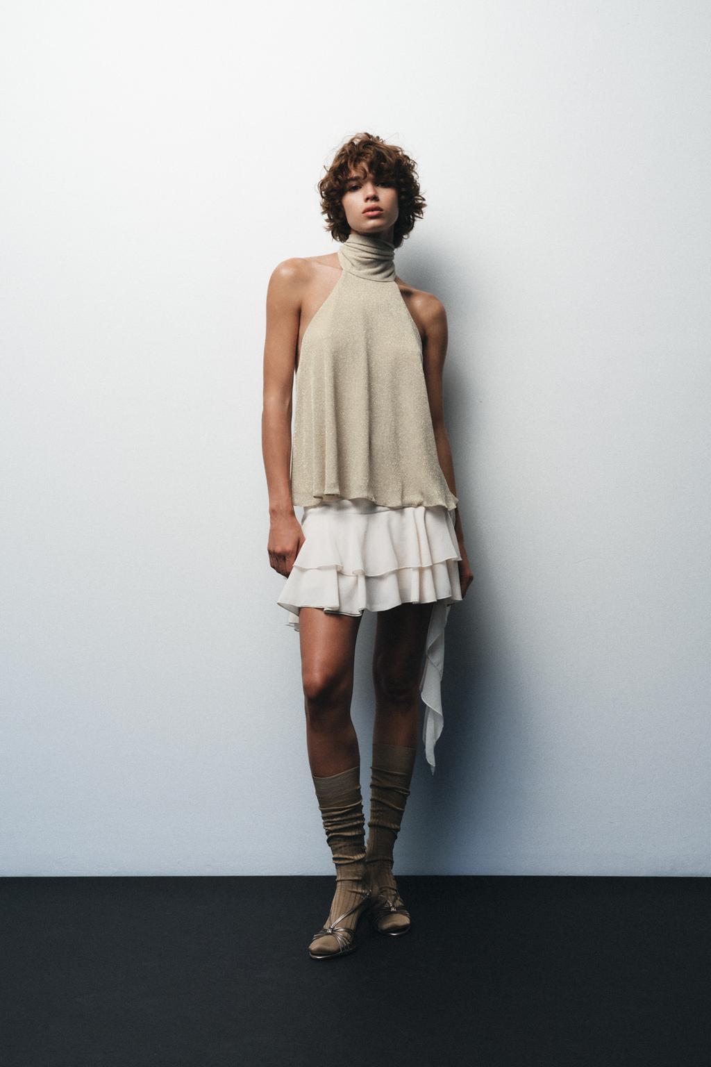 METALLIC THREAD HALTER TOP