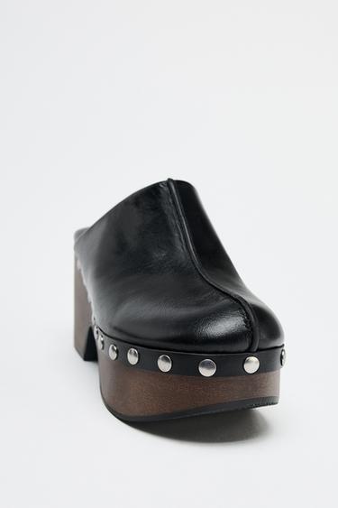 SABOTS EN CUIR À CLOUS - Noir de Zara - Image 4