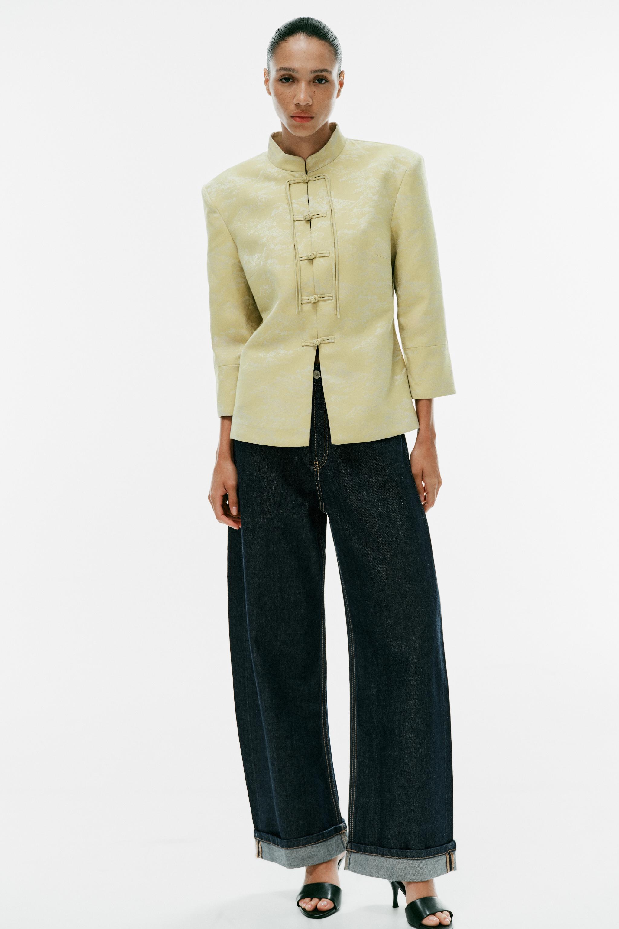JACQUARD FROG FASTENING BLAZER — Soft gold