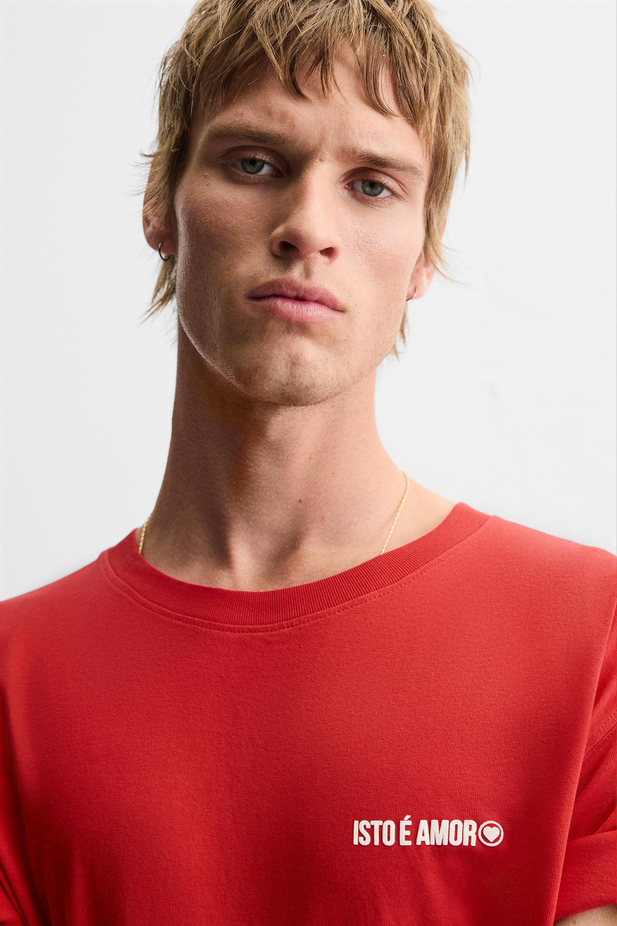 LIMITED EDITION RUBBERIZED TEXT T-SHIRT - Red | ZARA United