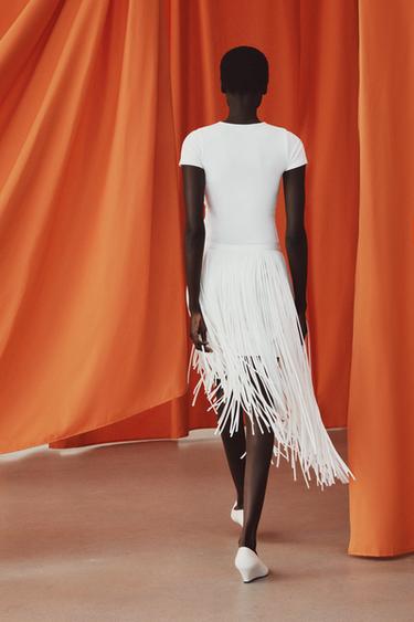 T-SHIRT CÔTELÉ MANCHES COURTES - Blanc de Zara - Image 2