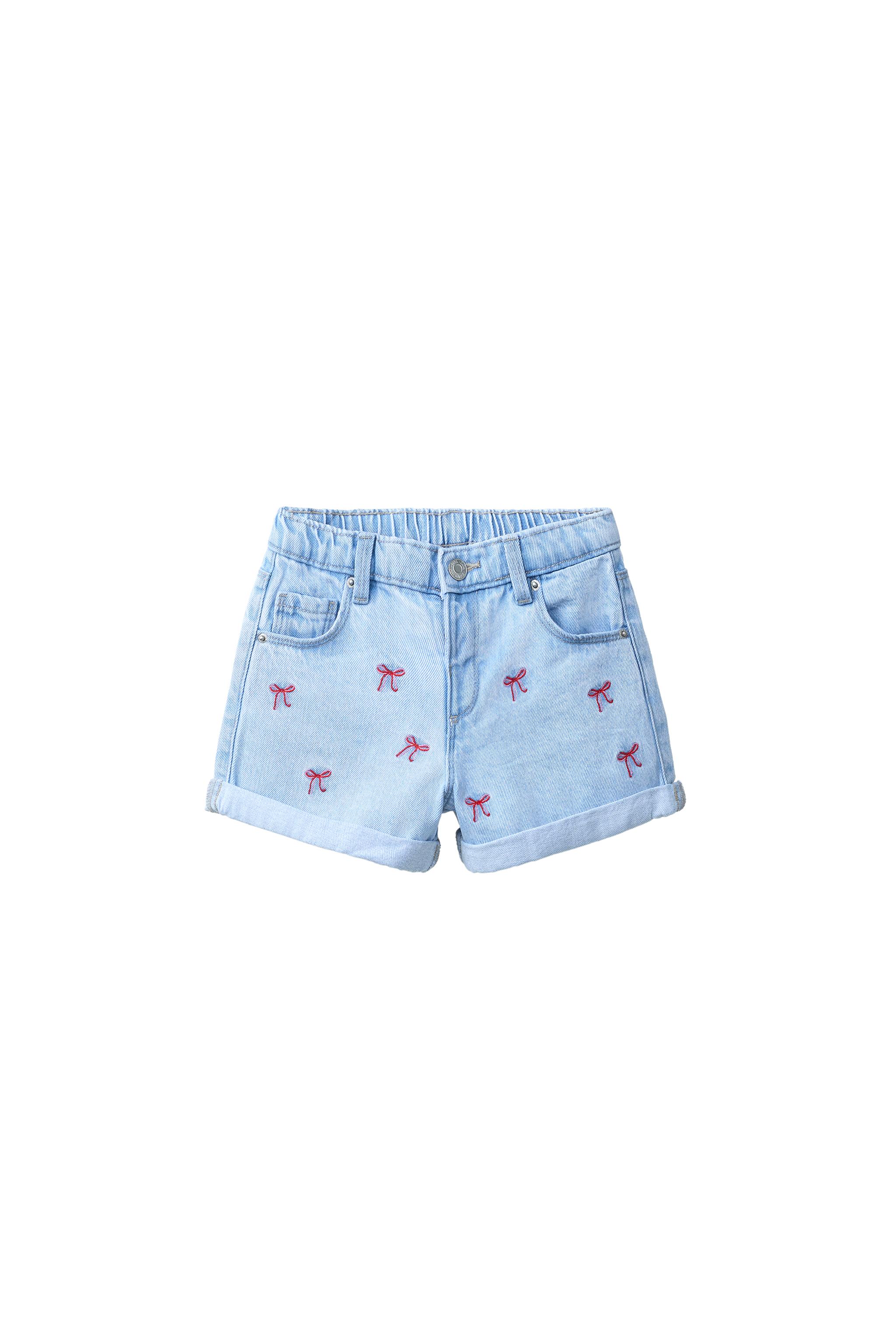 MOM FIT DENIM SHORTS WITH EMBROIDERED BOWS — Light blue