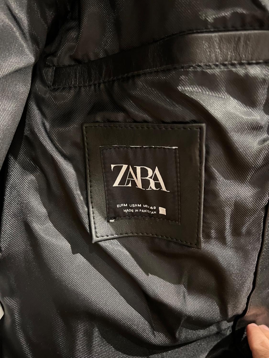 LEATHER JACKET WITH POCKETS - Image 3