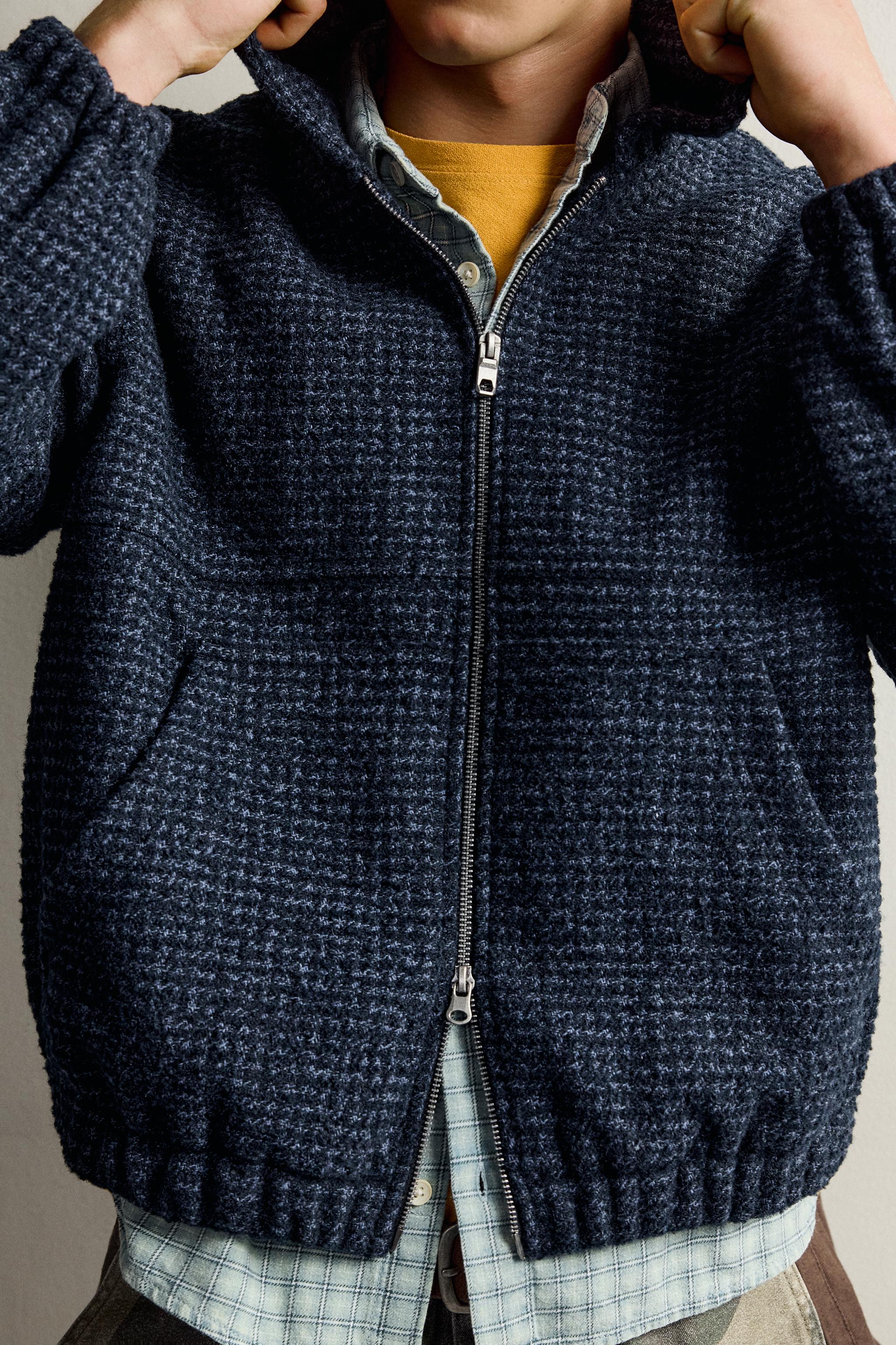 BLOUSON MATELASSÉ CARREAUX CAPUCHE