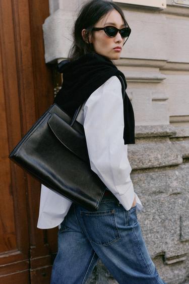 FLAP SHOULDER BAG — Black 1