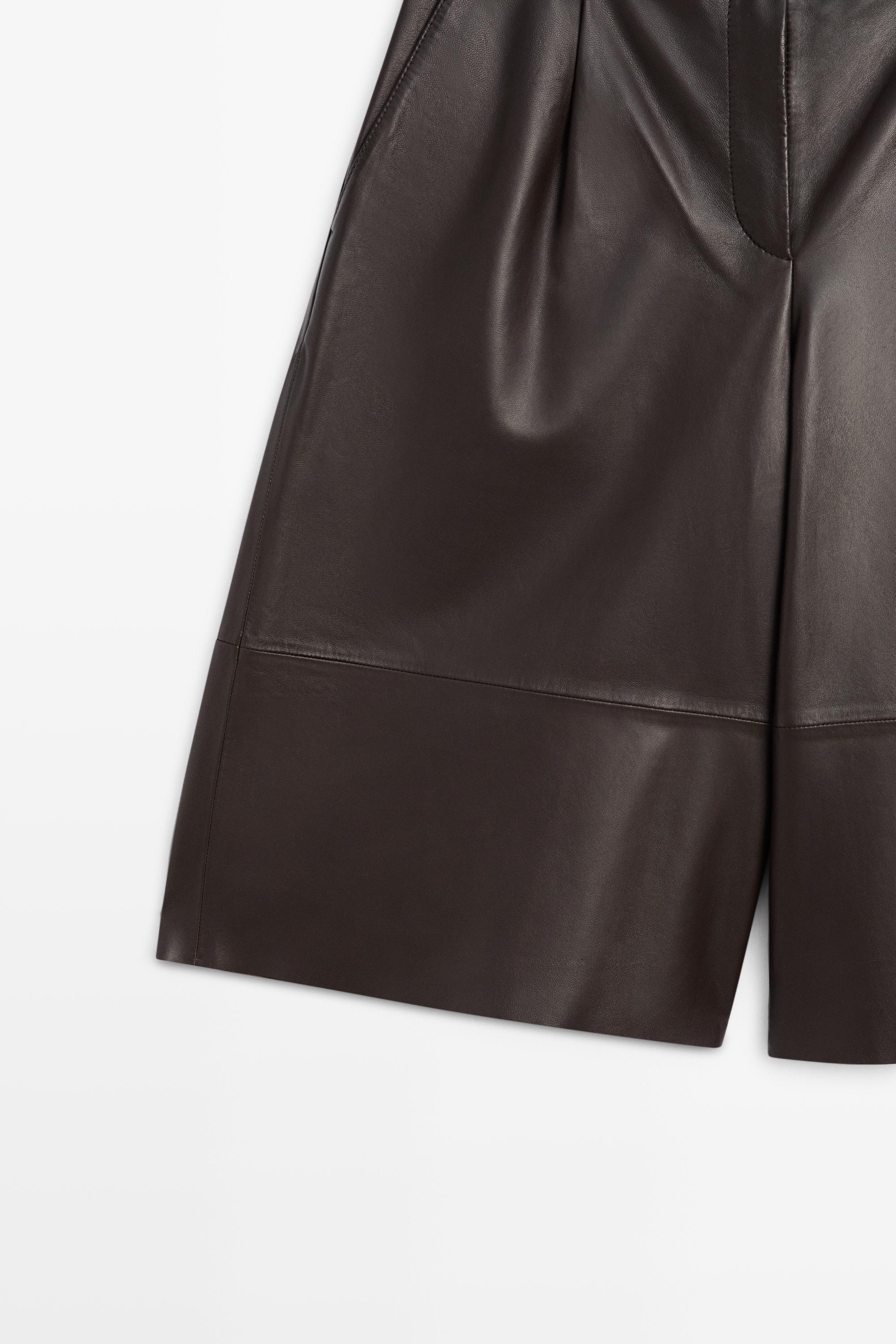 Long nappa leather Bermuda shorts