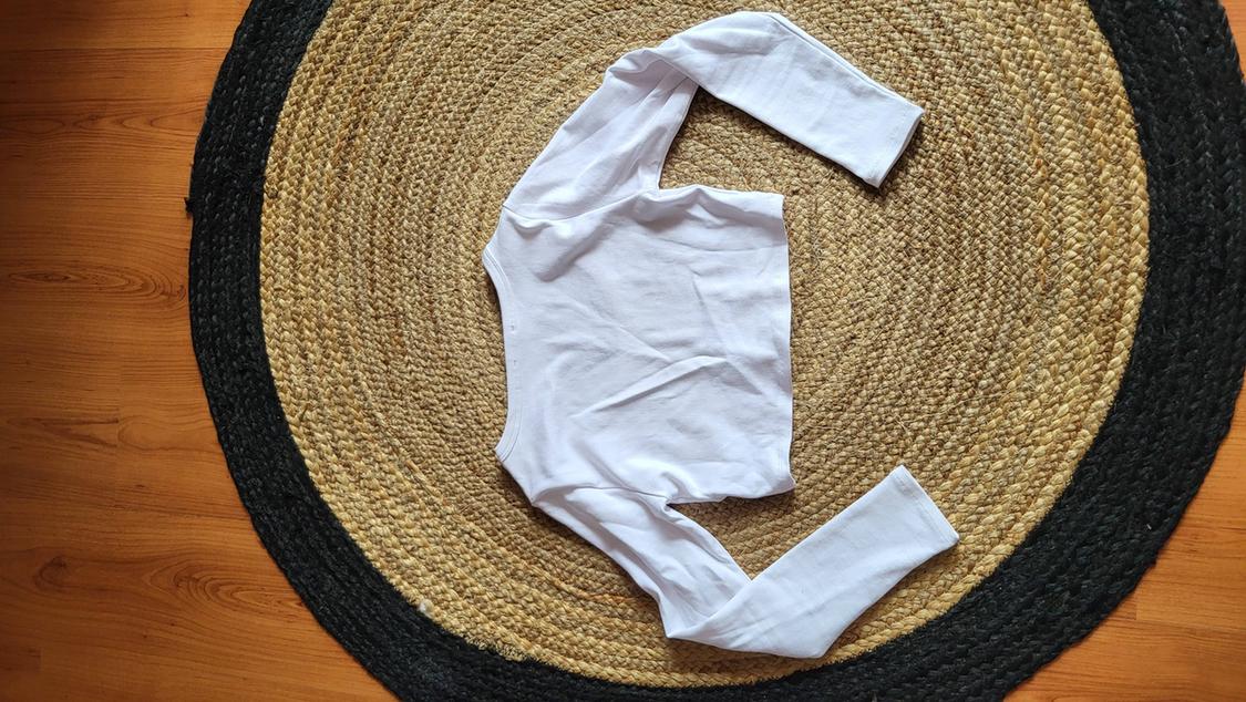 LONG SLEEVE RIBBED CROP TOP - Image 2