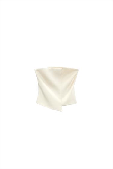 STRAPLESS SATIN EFFECT TOP