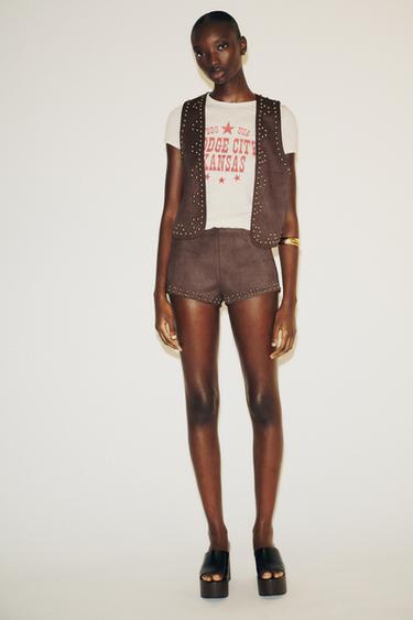 SHORT EFFET DAIM CLOUS - Chocolat de Zara