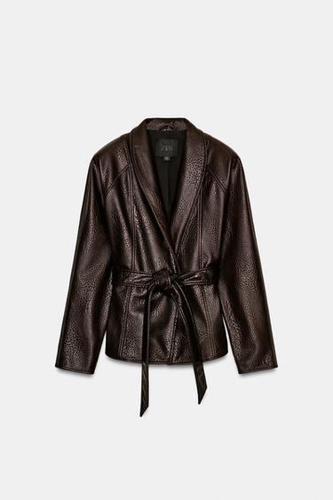 CHAQUETA EFECTO PIEL CINTURÓN ZW COLLECTION - Marrón de Zara - Imagen 0