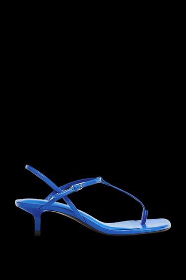 SANDALIA TACÓN TIRA - Azulón de Zara