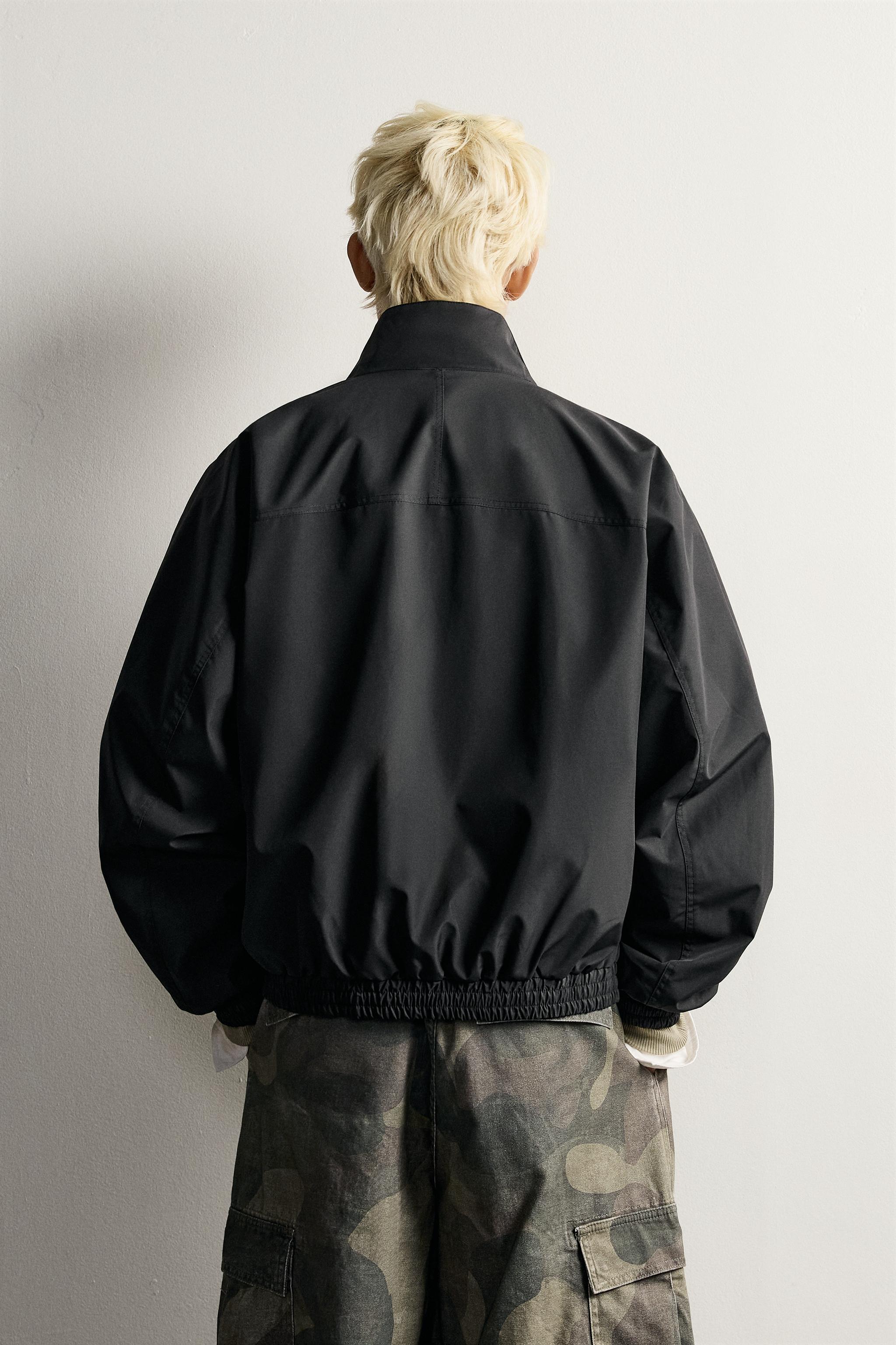 LIGHTWEIGHT WATER-REPELLENT TECHNICAL JACKET