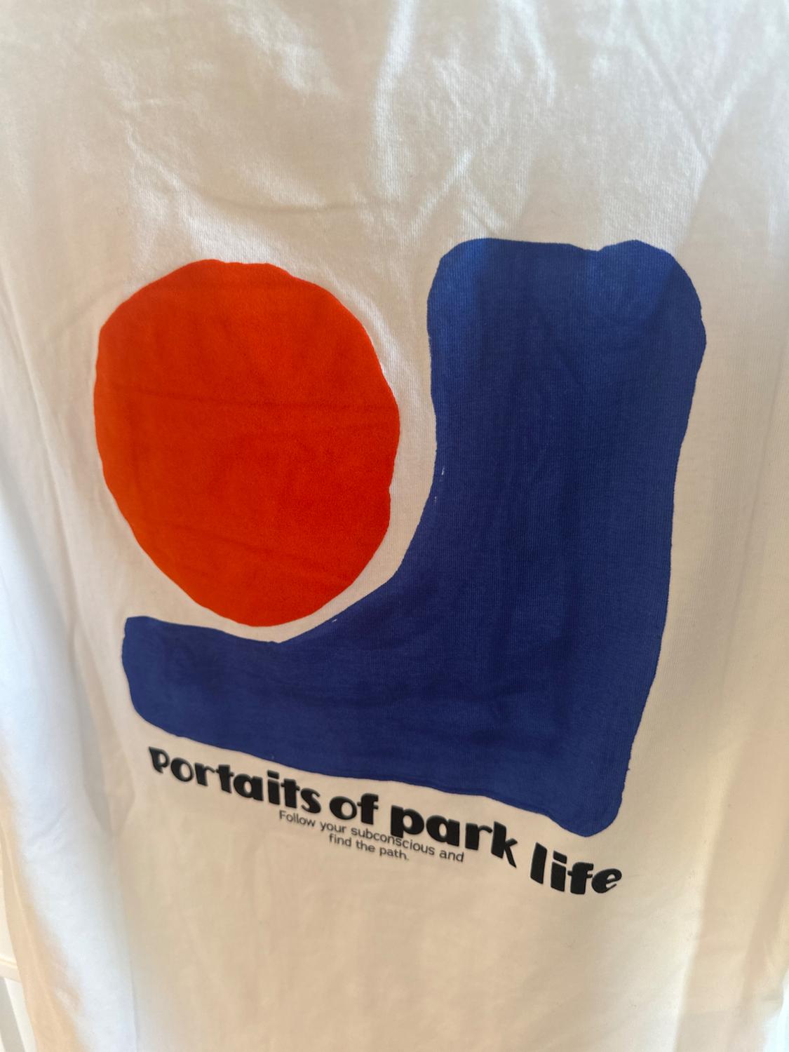 T-SHIRT WITH PRINTED GRAPHICS - Image 4