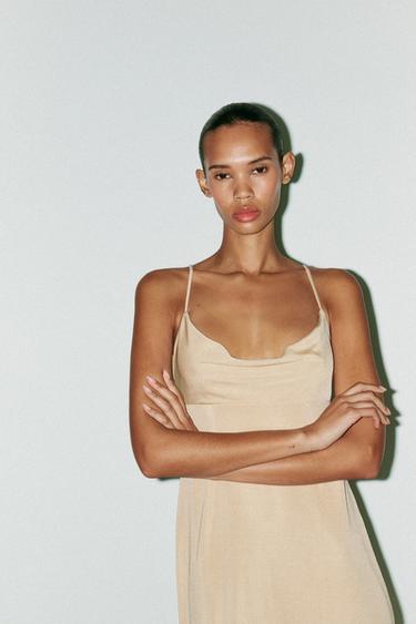 ROBE LONGUE DOS DÉCOLLETÉ DRAPÉ - Marron clair de Zara - Image 2