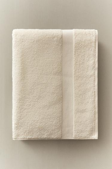 PREMIUM COTTON BATH TOWEL (600 GXM²) - Ivory by Zara - Image 5