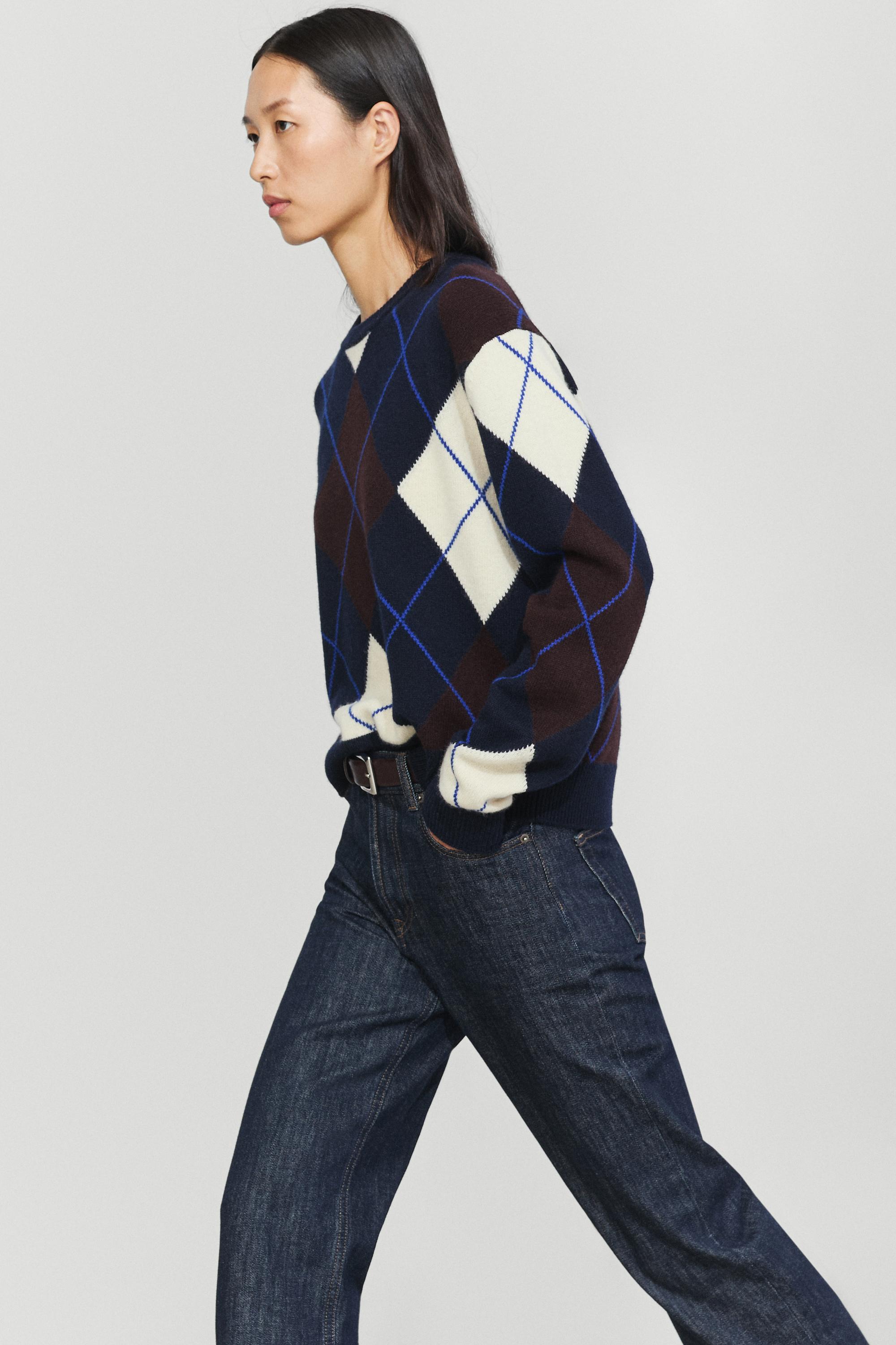 100% wool knit Argyle sweater