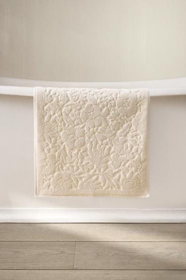 Zara COTTON JACQUARD BATH MAT - Ivory