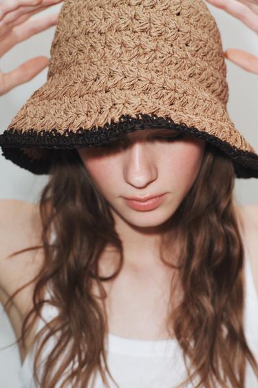 CONTRAST BRAIDED HAT - Light beige by Zara