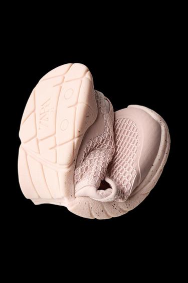 BAREFOOT SPORTS BALLET FLATS - Pink by Zara