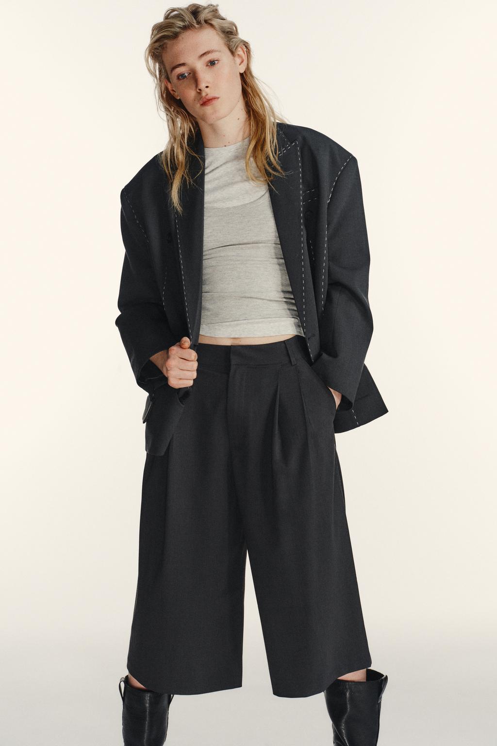 WIDE PLEATED SHORTS