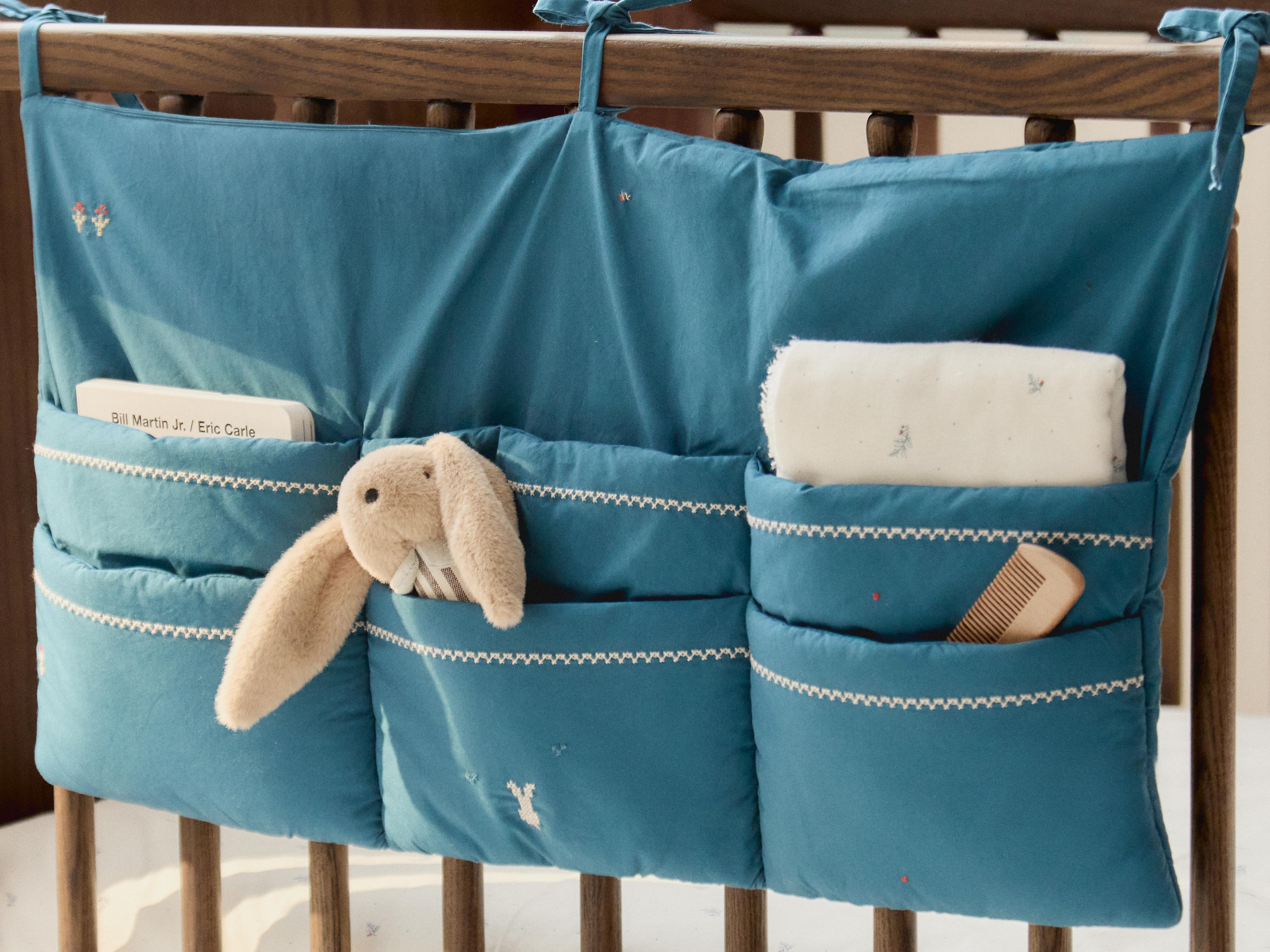 RABBIT CRIB ORGANIZER — Blue