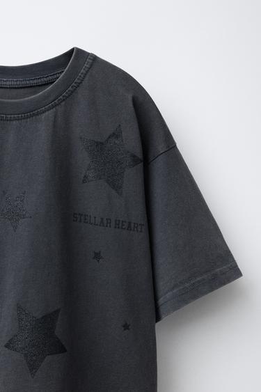 T-SHIRT EFFET DÉLAVÉ ÉTOILES BRILLANT - Gris anthracite de Zara - Image 2