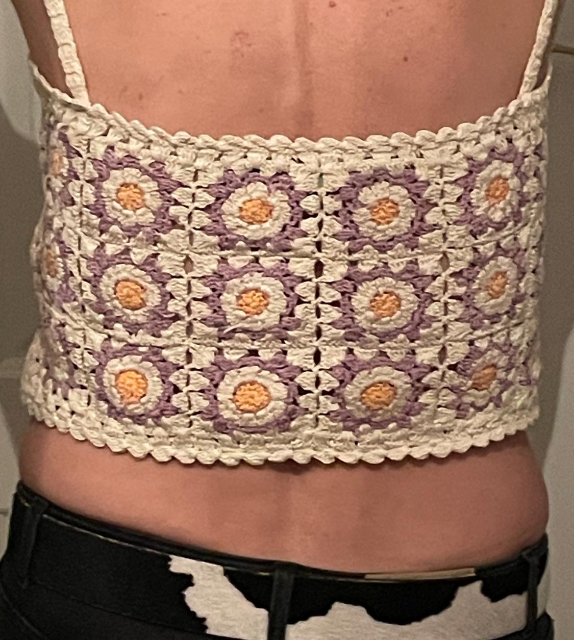 CROCHET DAISY TOP - Image 4