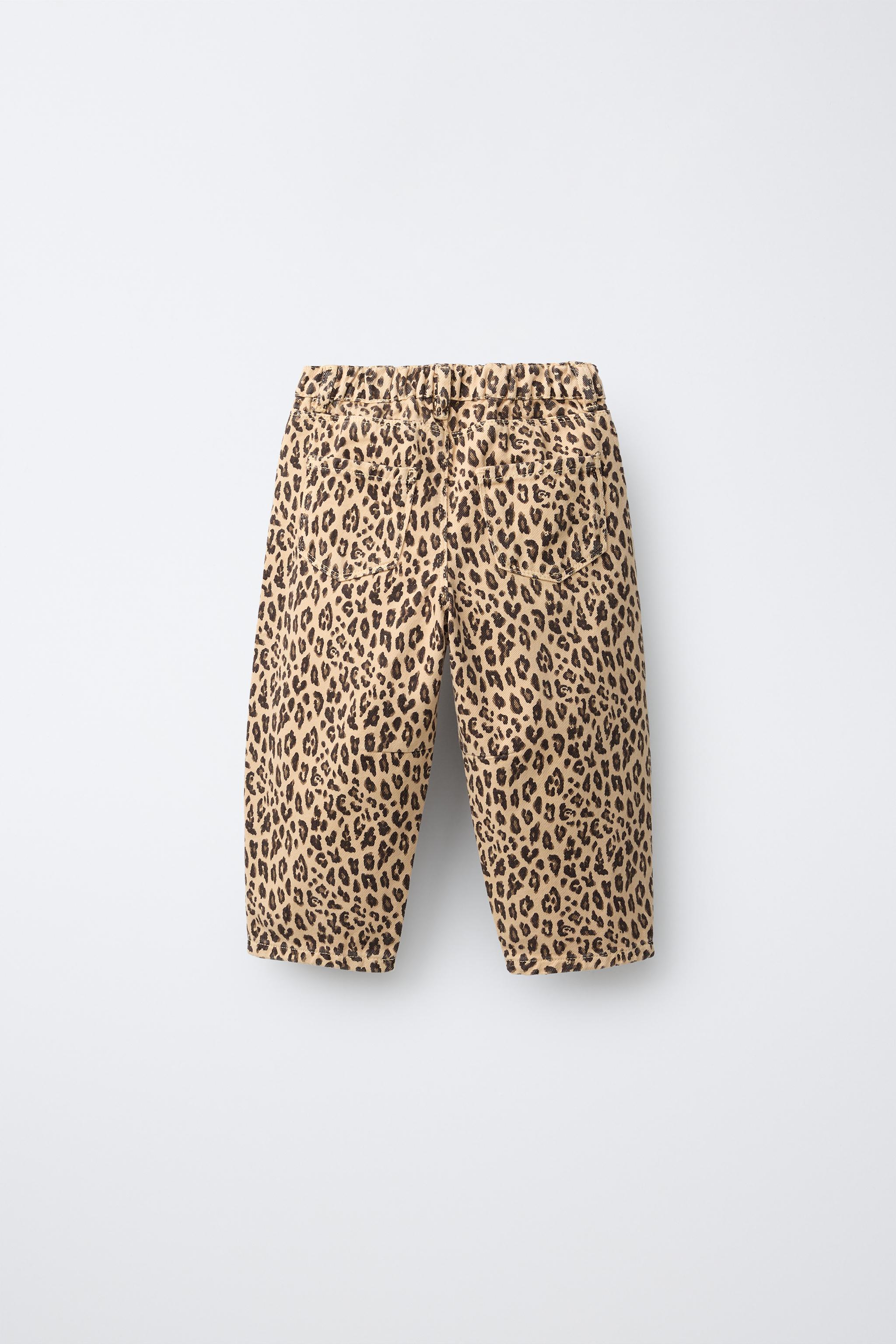 ANIMAL PRINT BARREL PANTS