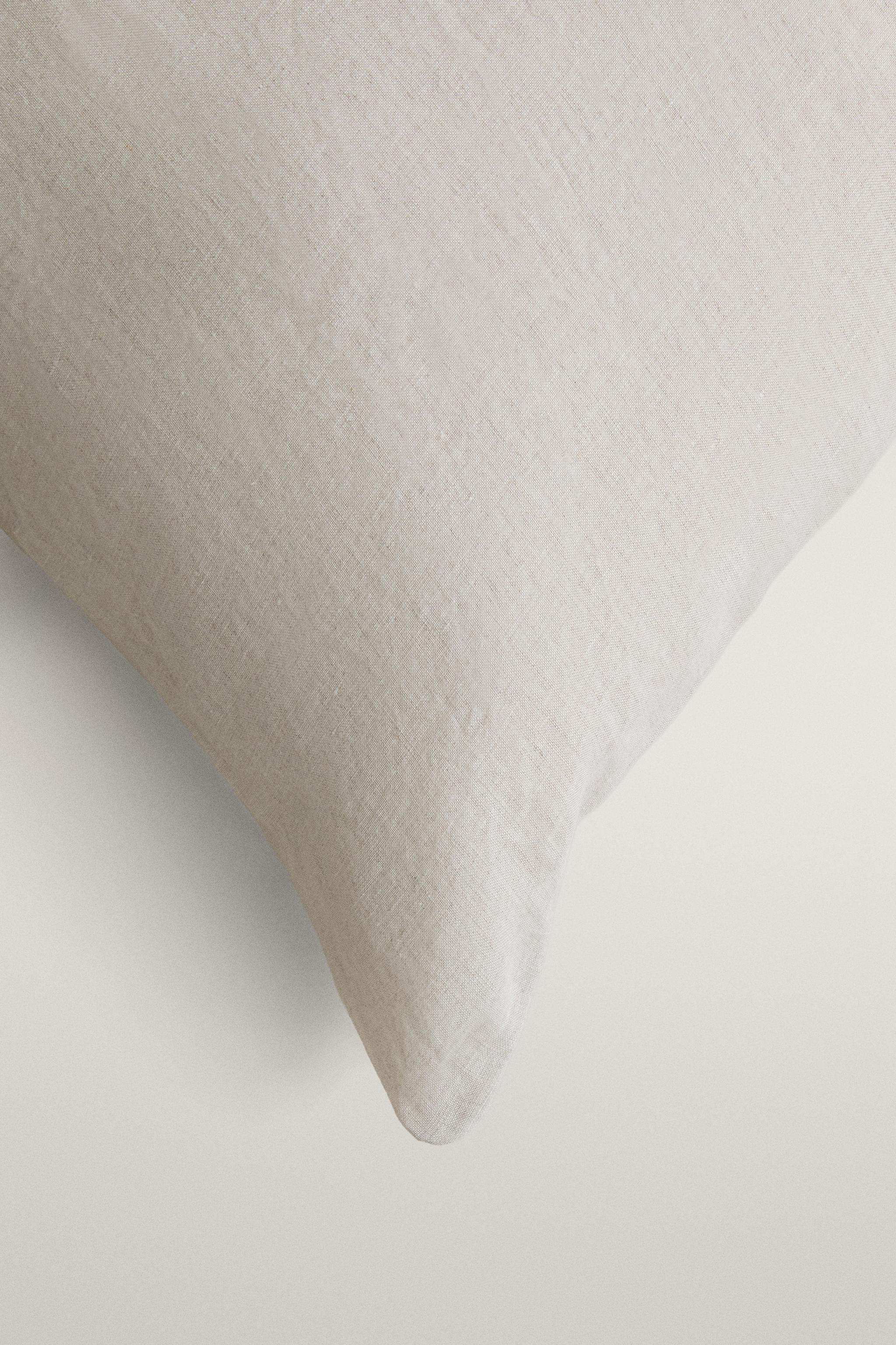 XXL LINEN THROW PILLOW COVER — Light beige