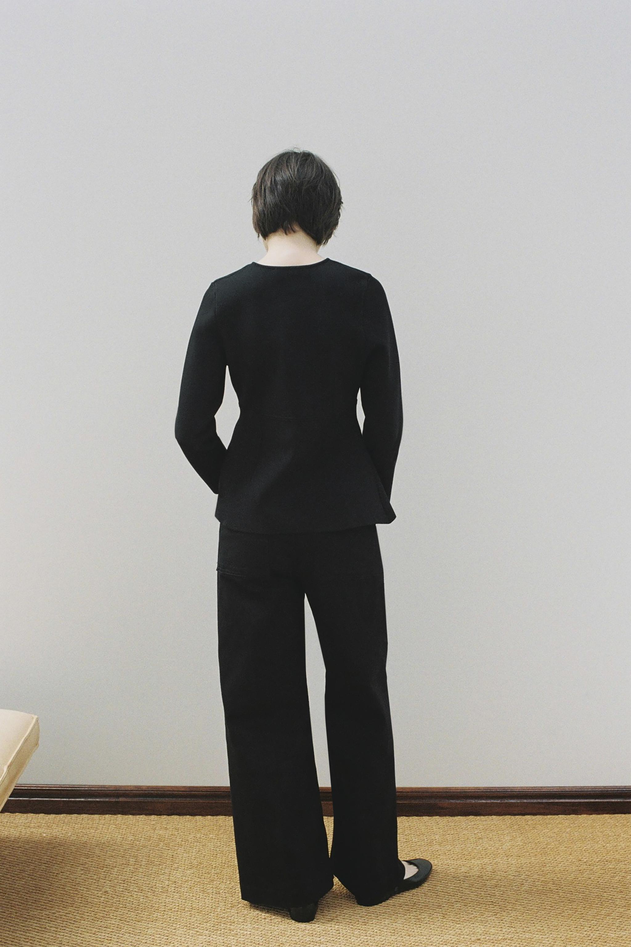 【ZARA】フィット感のあるロング丈ニットジャケット フィット感のあるロング丈ニットジャケット - ブラック | ZARA