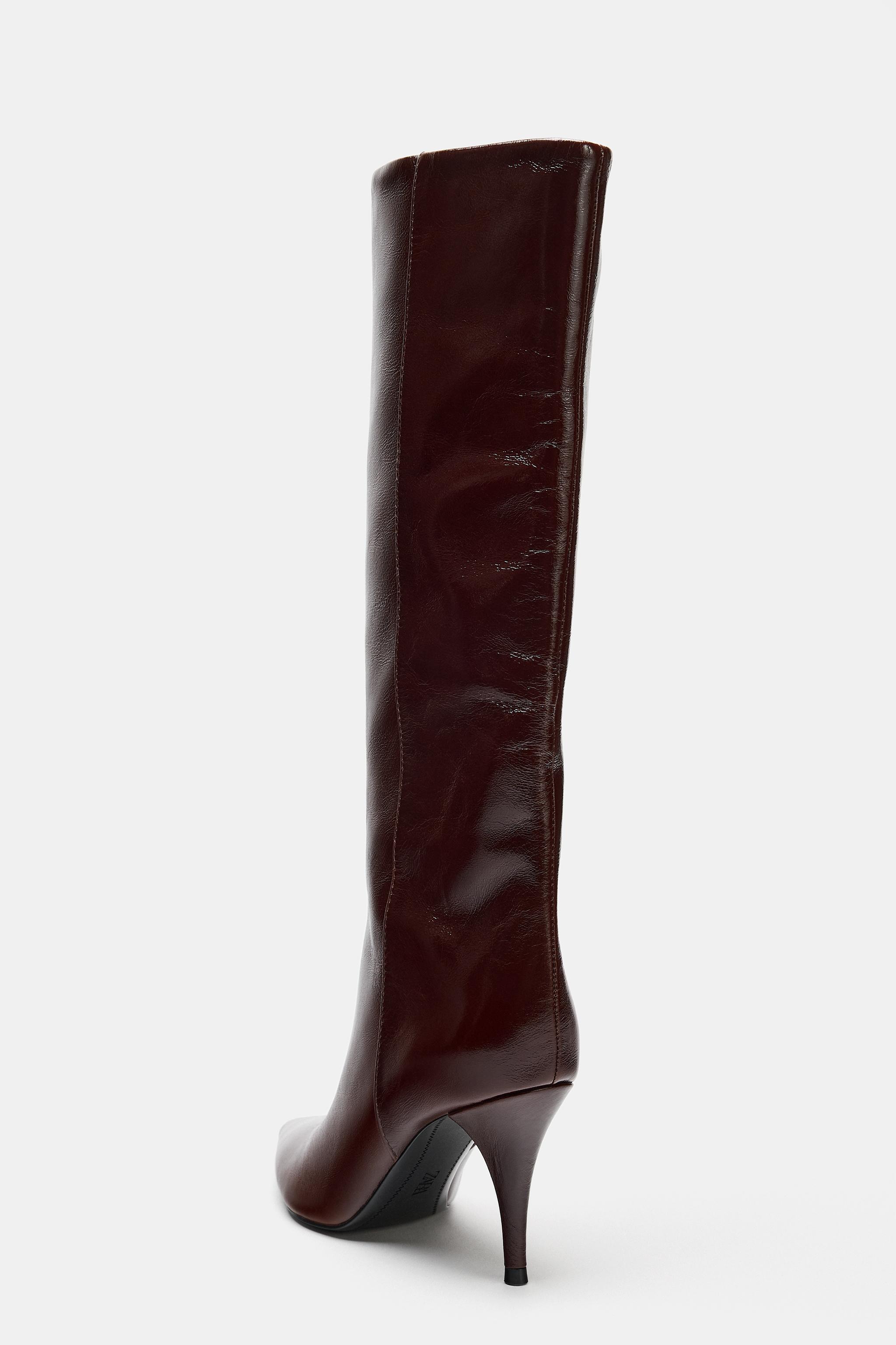 BOTTES À TALONS EN CUIR
