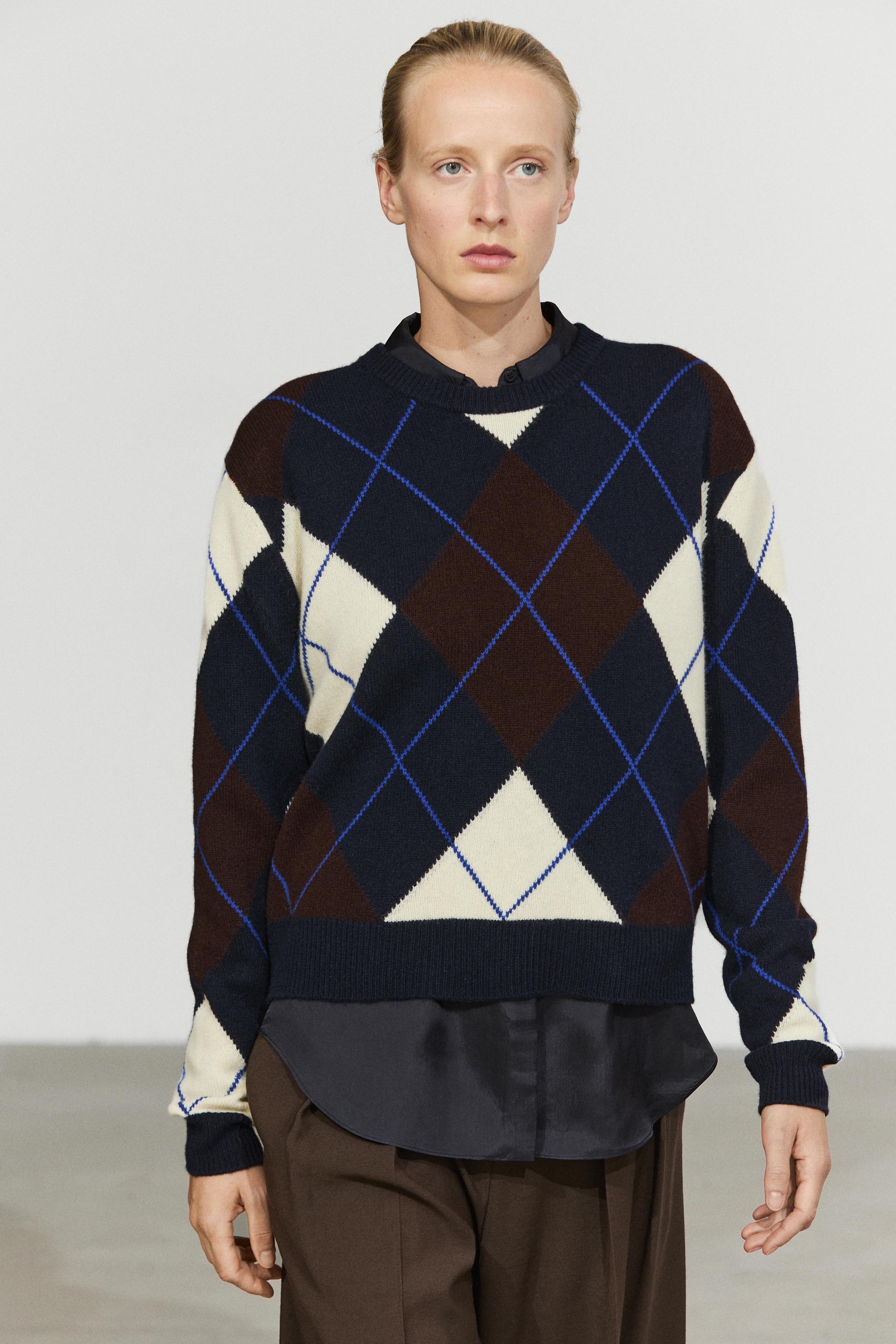 100% wool knit Argyle sweater — Navy blue