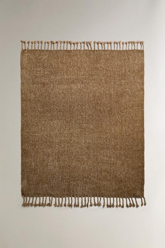 CONTRAST TWO-TONE CHENILLE BLANKET
