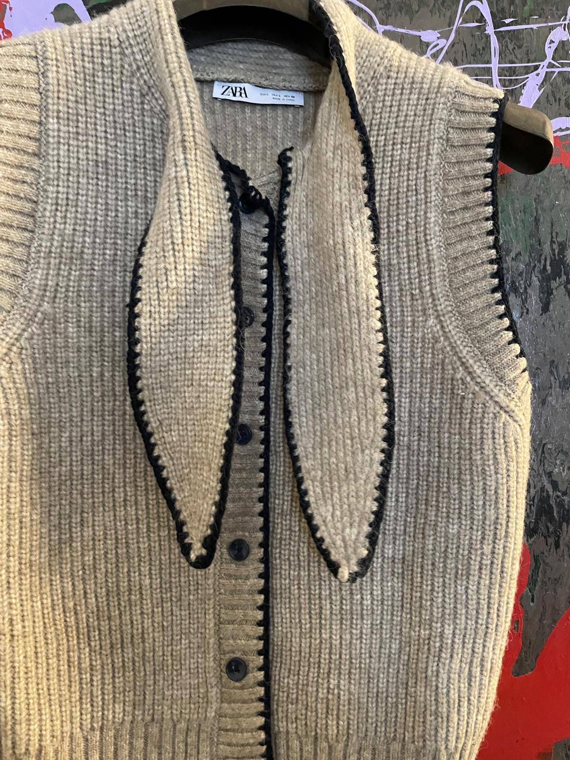 GILET IN MAGLIA CON SCIARPA INTEGRATA - Image 5