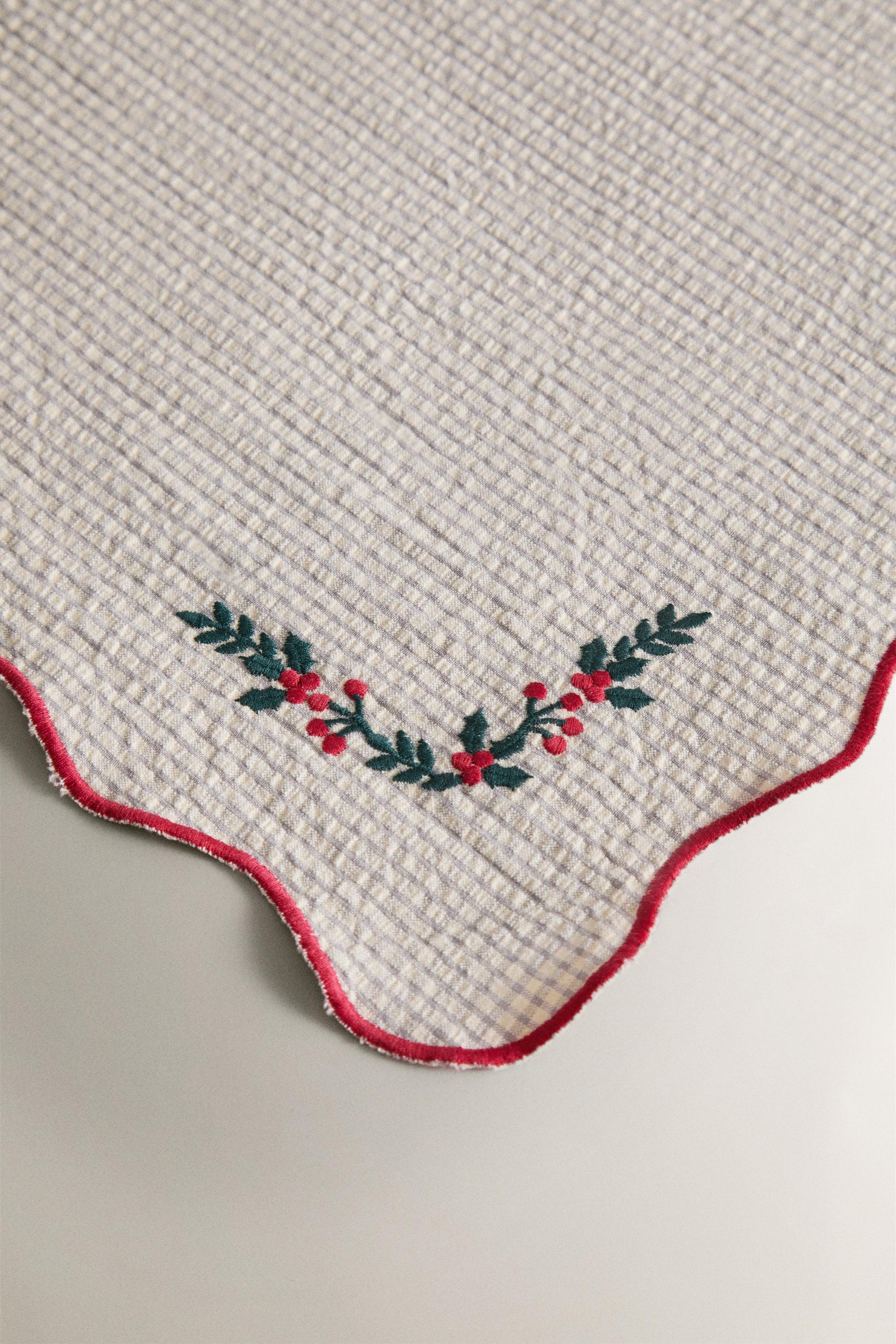 LOT DE SERVIETTES DE TABLE COTON BRODERIE ONDES NOËL (LOT DE 2)