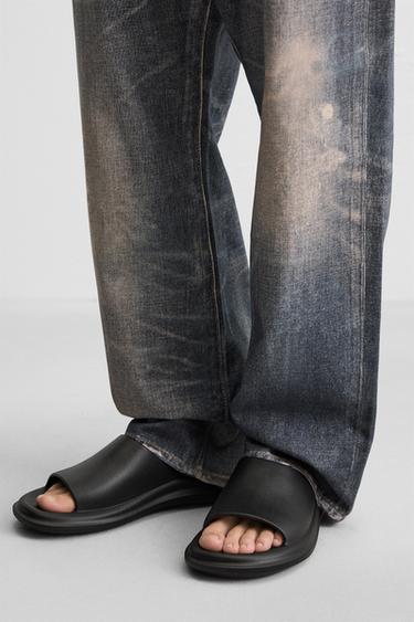 CHUNKY POOL SLIDERS - Black by Zara - Image 2