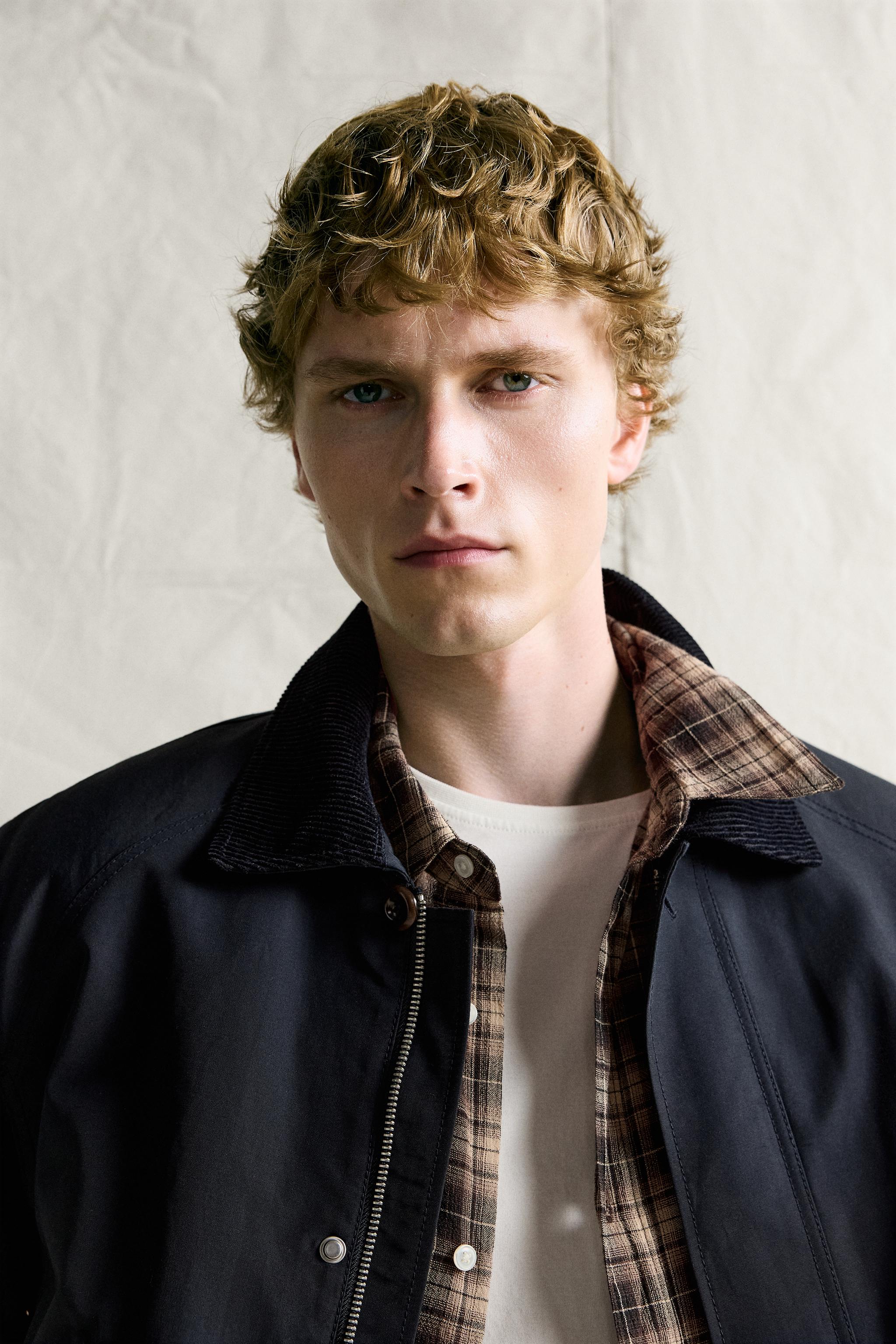 REGULAR-FIT JACKET WITH CONTRAST COLLAR